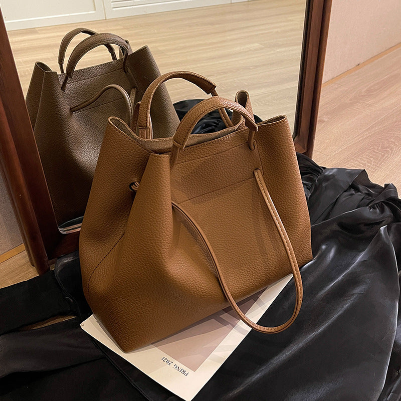 Miroa Tote